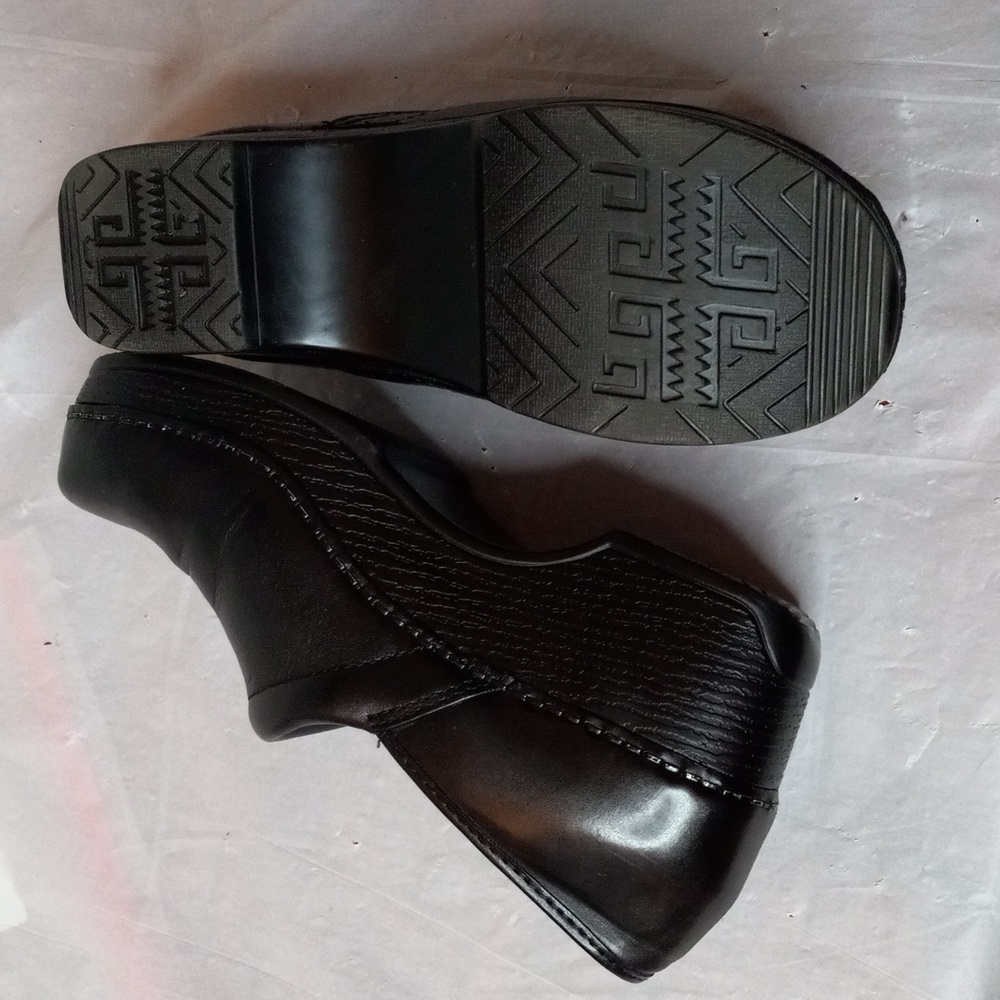 Bass clogs black leather upper  size 5 - Picture 3 of 4